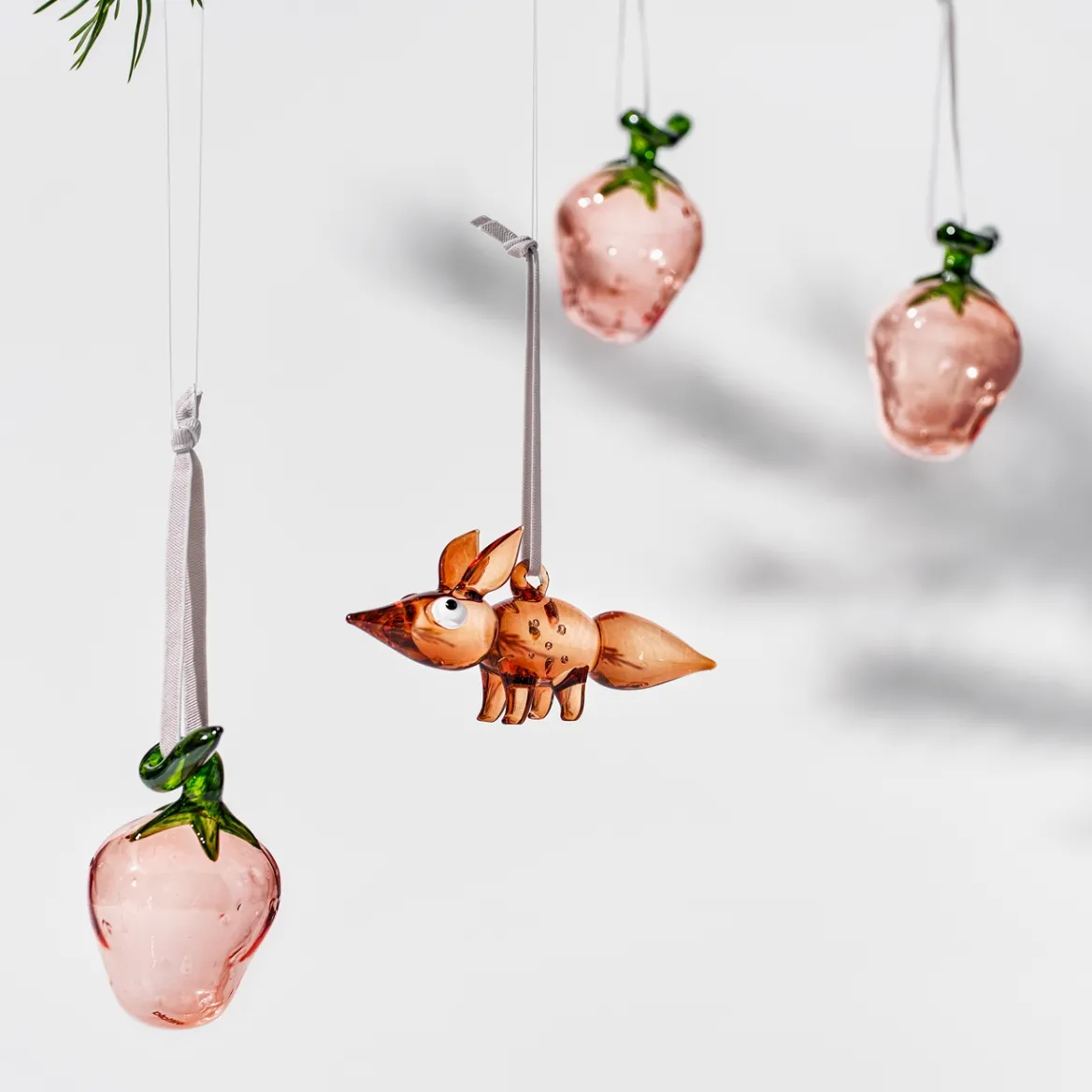 Glasjordgubbe rosa 3st<IITTALA