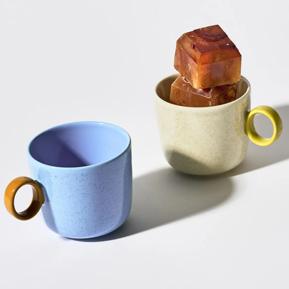 Mugg 0,35 prickig blå-umber<IITTALA Clearance