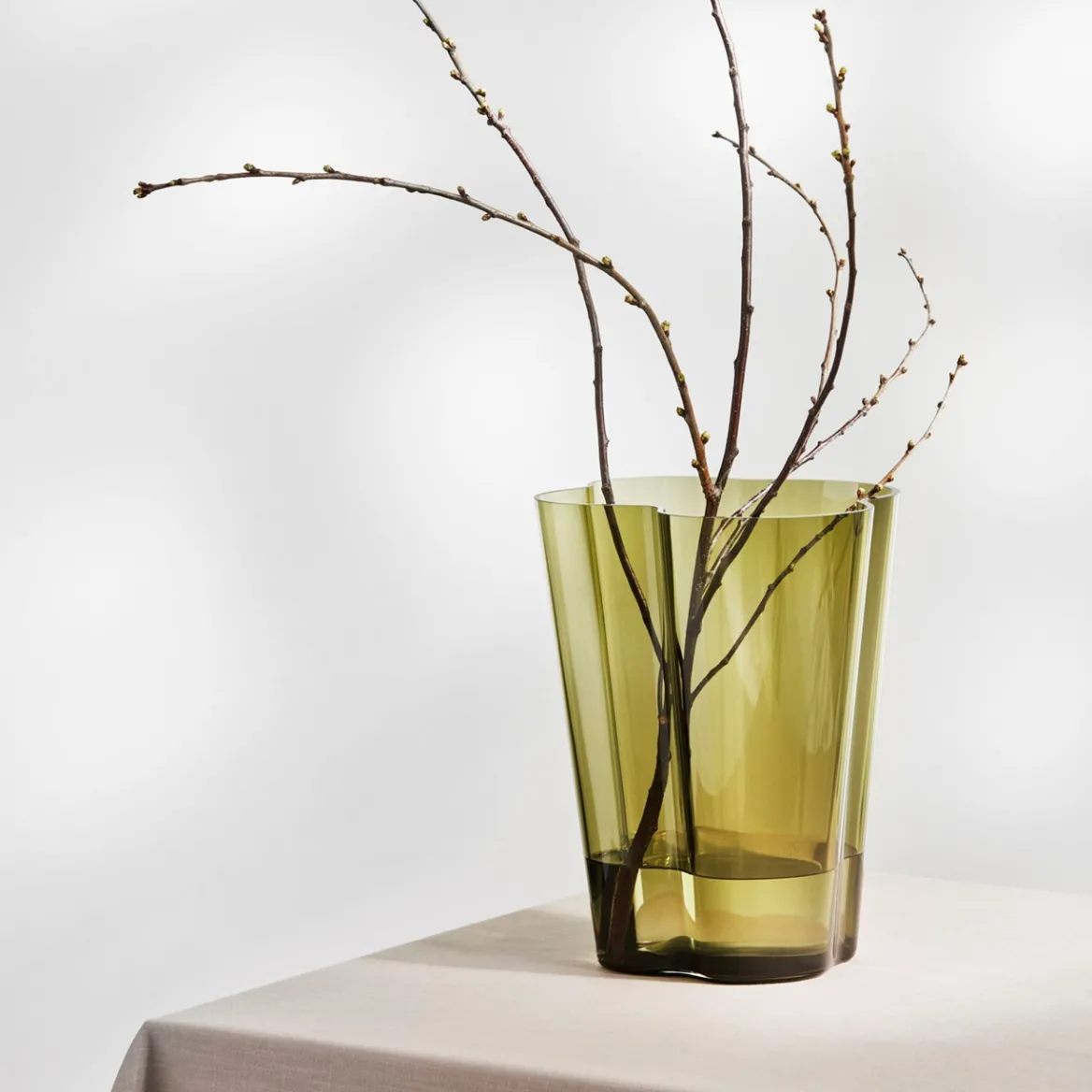 Vas 270mm moss grön<IITTALA Outlet